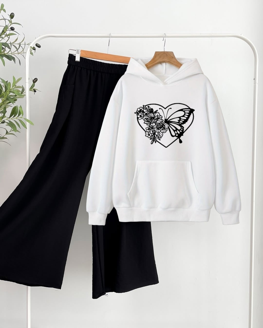 White hoodie butterfly heart and black flapper